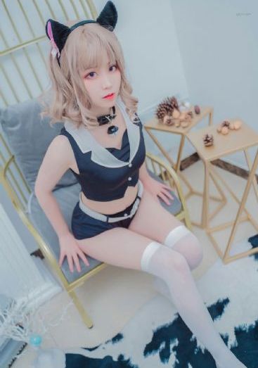 日韩精品成人色爱城图片_720超清免费观看