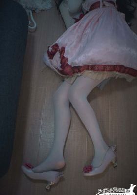 欧美明星灰色开衫街拍_蓝光韩国电影在线观看