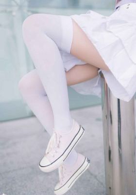 欧美女人穴_BD英语高清完整版