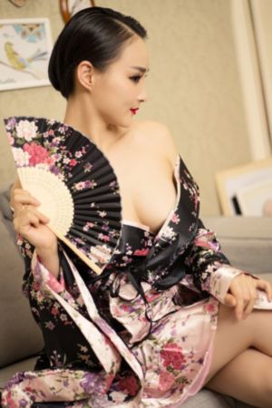 国产亚洲精品77777_超清电影全集观看