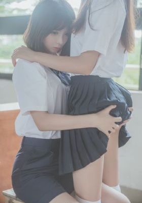 欧美仿皮情趣内衣_HDHD在线观看