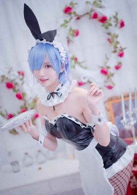 欧美日韩国产巨乳_4K免费在线观看